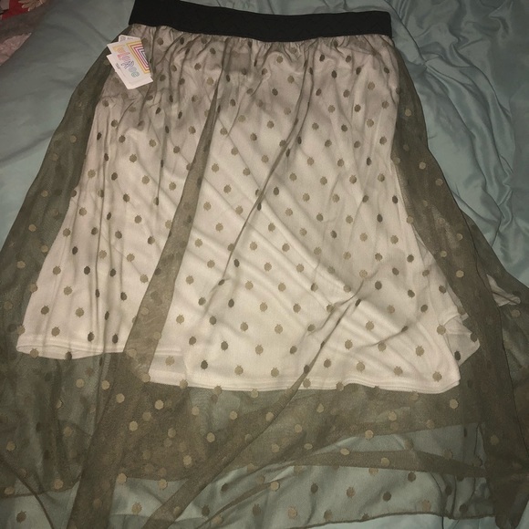 LuLaRoe Dresses & Skirts - LulaRoe medium lola NWT